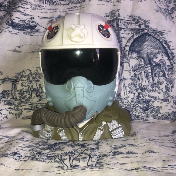 Incomplete) Micro Machines Top Gun Fighter Pilot Military Playset 1997 Galoob. - Picture 1 of 8